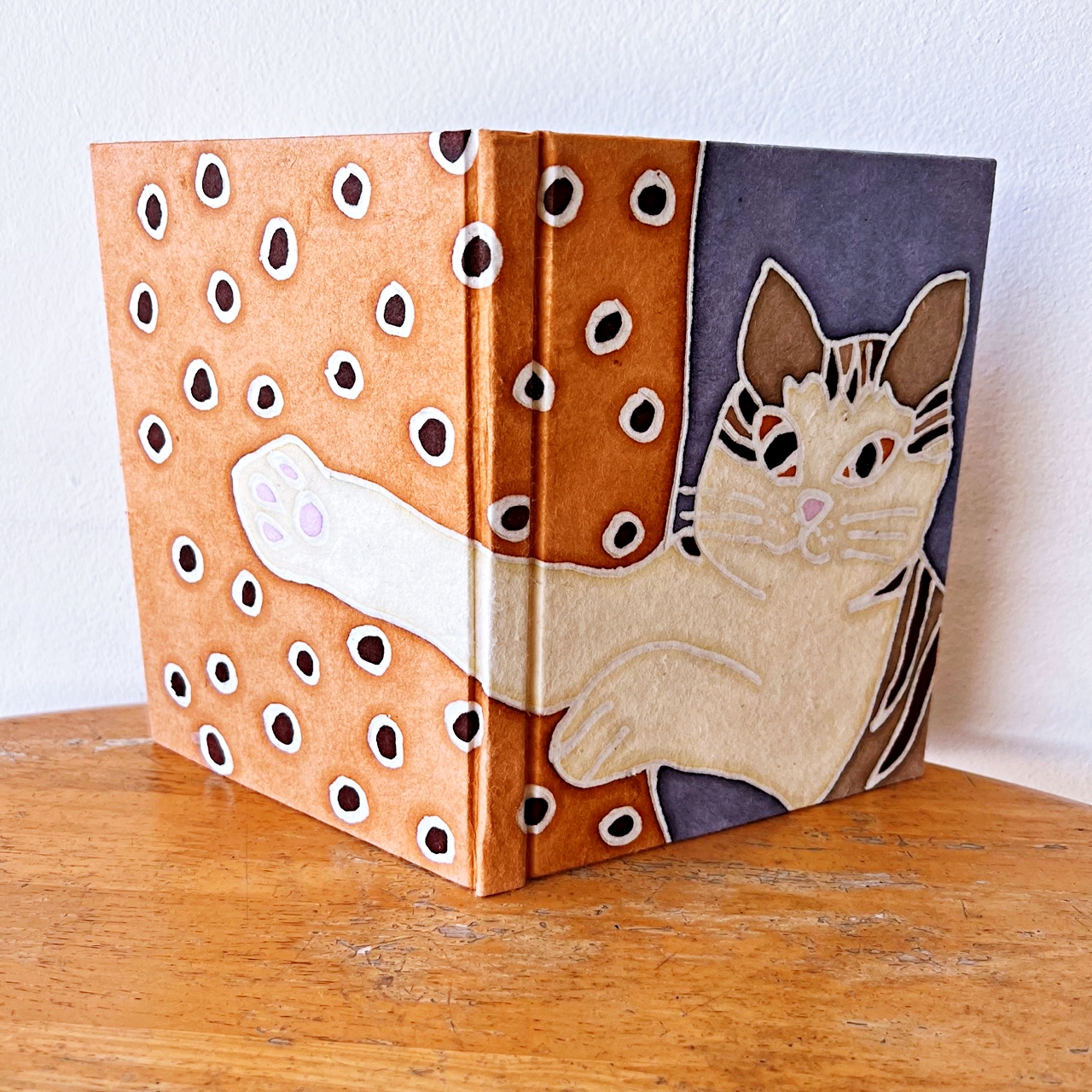 Notebook 15 x 19cm batik painting - Cat vertical สมุดโน้ตกระดาษสาบาติกลายแมว